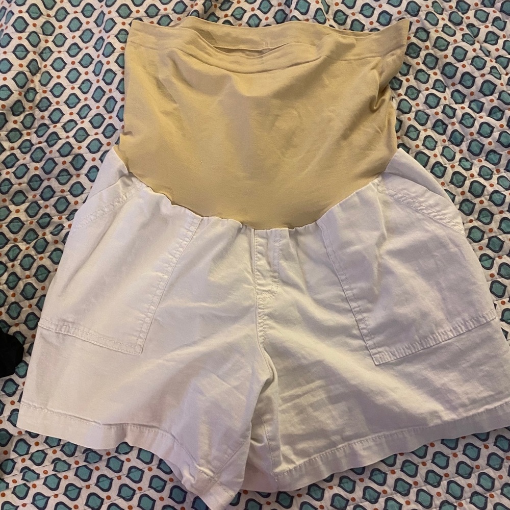 White full panel maternity shorts